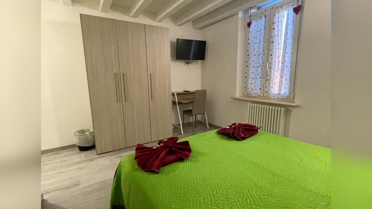 Rooms Vania Verona Luaran gambar