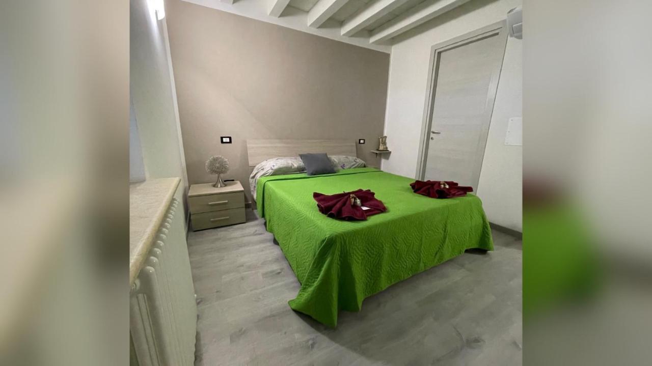 Rooms Vania Verona Luaran gambar